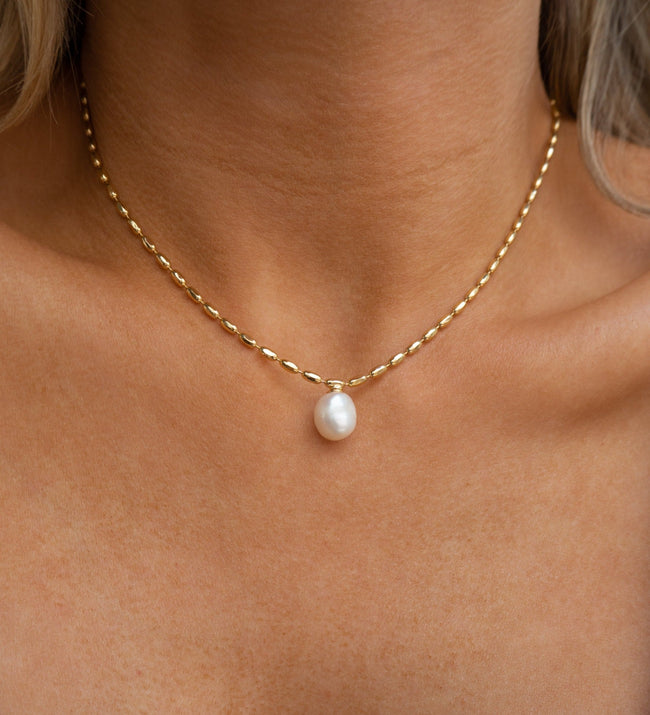 Aubrey Choker Hover Image