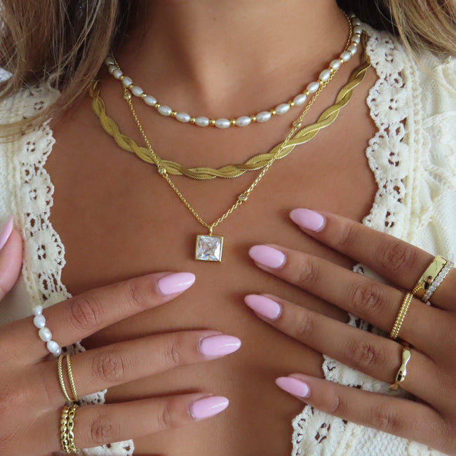 Blair Necklace Main Image