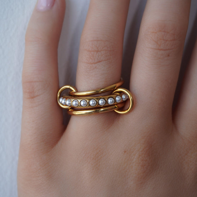 Trio Amour Ring Hover Image