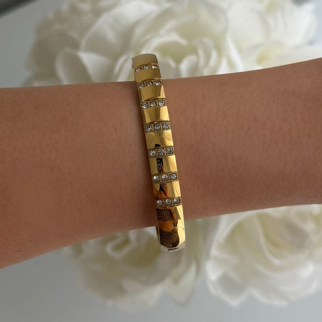 Aurora Bangle Hover Image