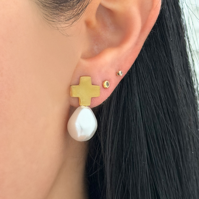 Gracie Pearl Earrings Hover Image