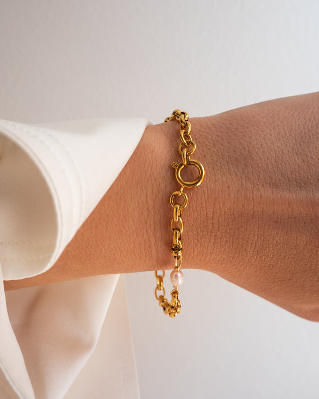 Fiona Bracelet Main Image