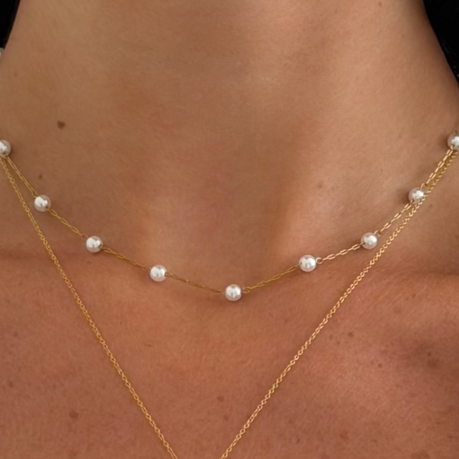 Shelly Pearl Necklace Main Image