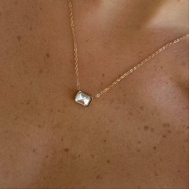 Noa Birthstone Necklace Hover Image
