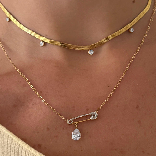 Shiny Pin Necklace Main Image