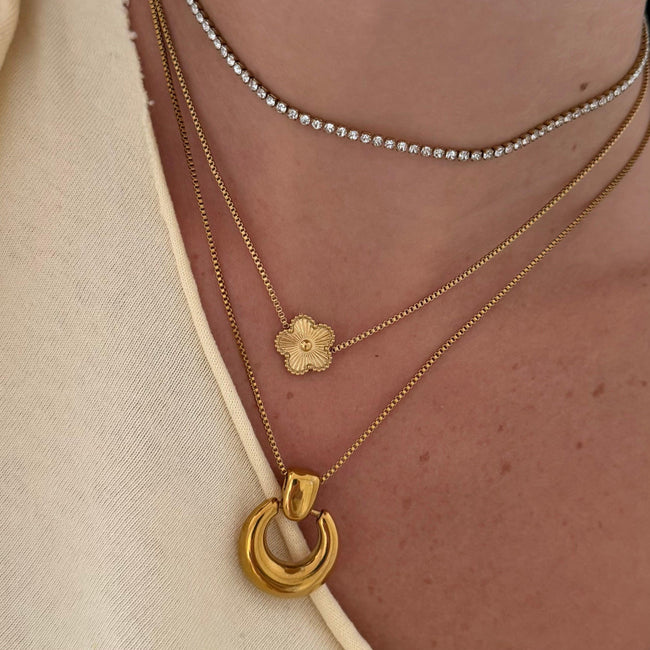 Lucky Bloom Necklace Main Image