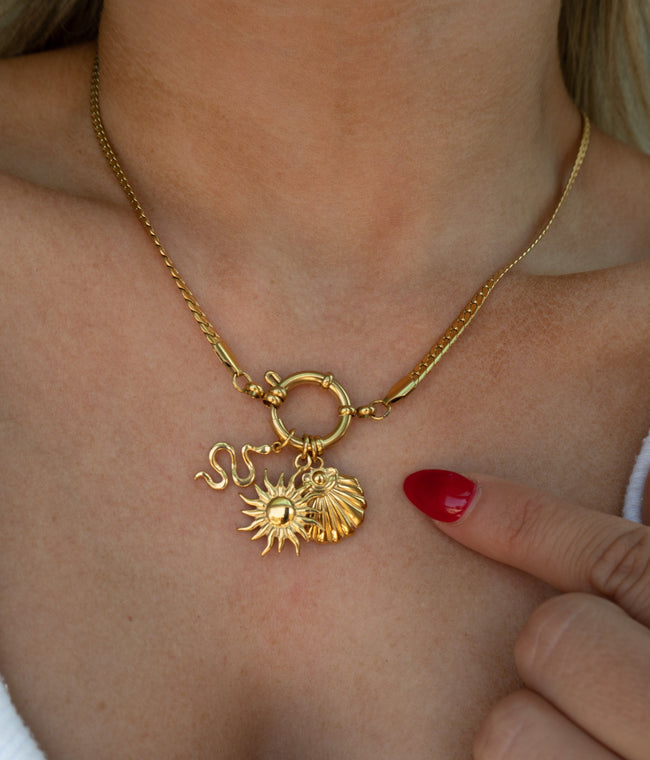 Beverly Necklace Main Image