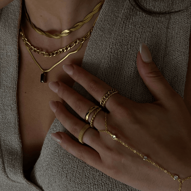 Maze Ring Main Image