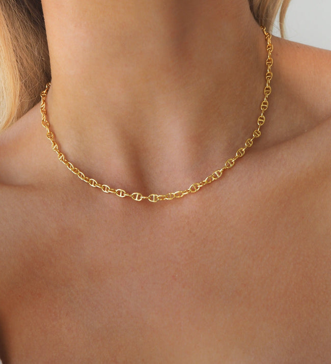 Nora Choker Hover Image
