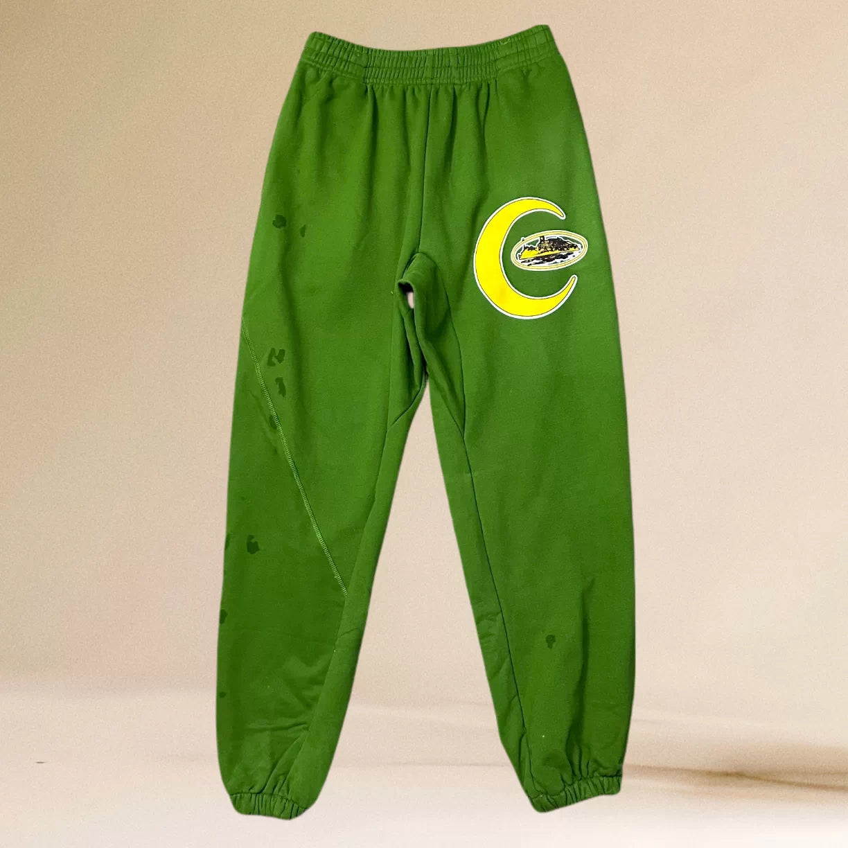 Corteiz Yellow Crescent Moon Heavyweight Sweatpants green