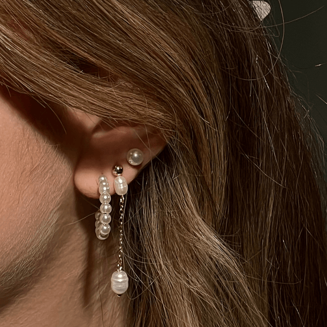Pearly Earrings Main Image