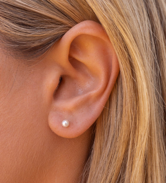 Raelyn Studs | Gold Hover Image
