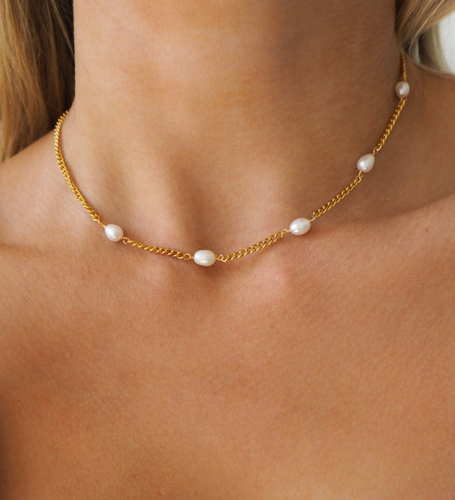 Reese Choker Hover Image