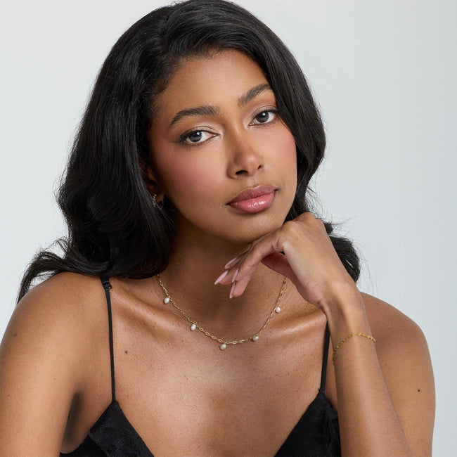 That Pearl Necklace Main Image
