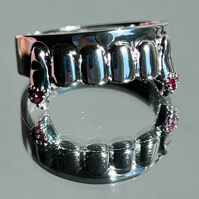 Vamp Ring Main Image
