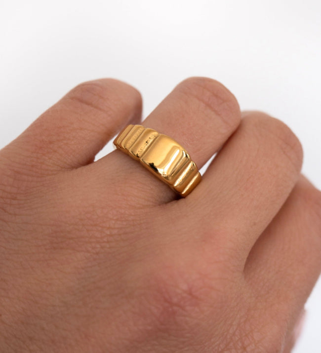 Aster Ring Hover Image