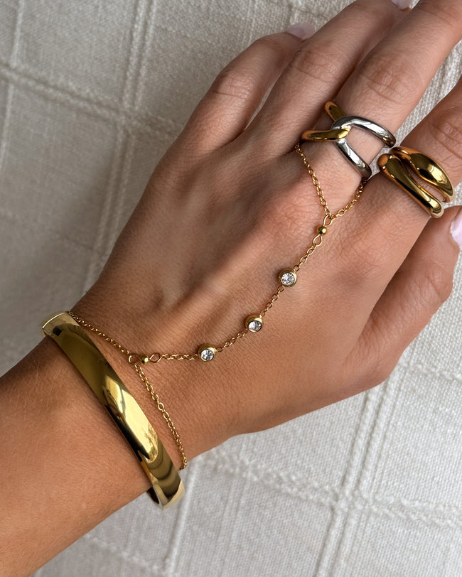 Claudia Hand Chain Main Image
