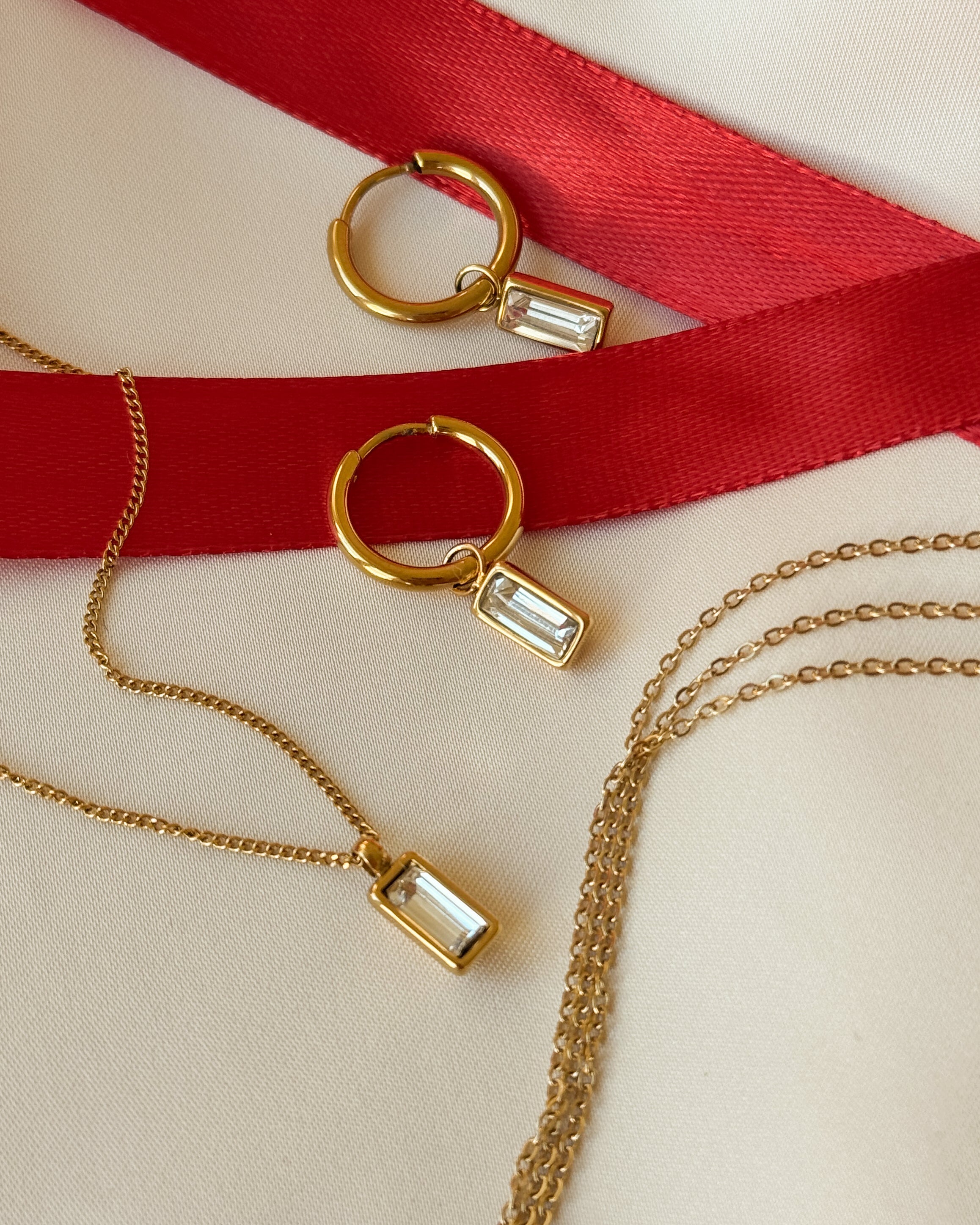 Serena Necklace | Crystal