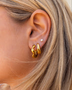 Mila Hoops