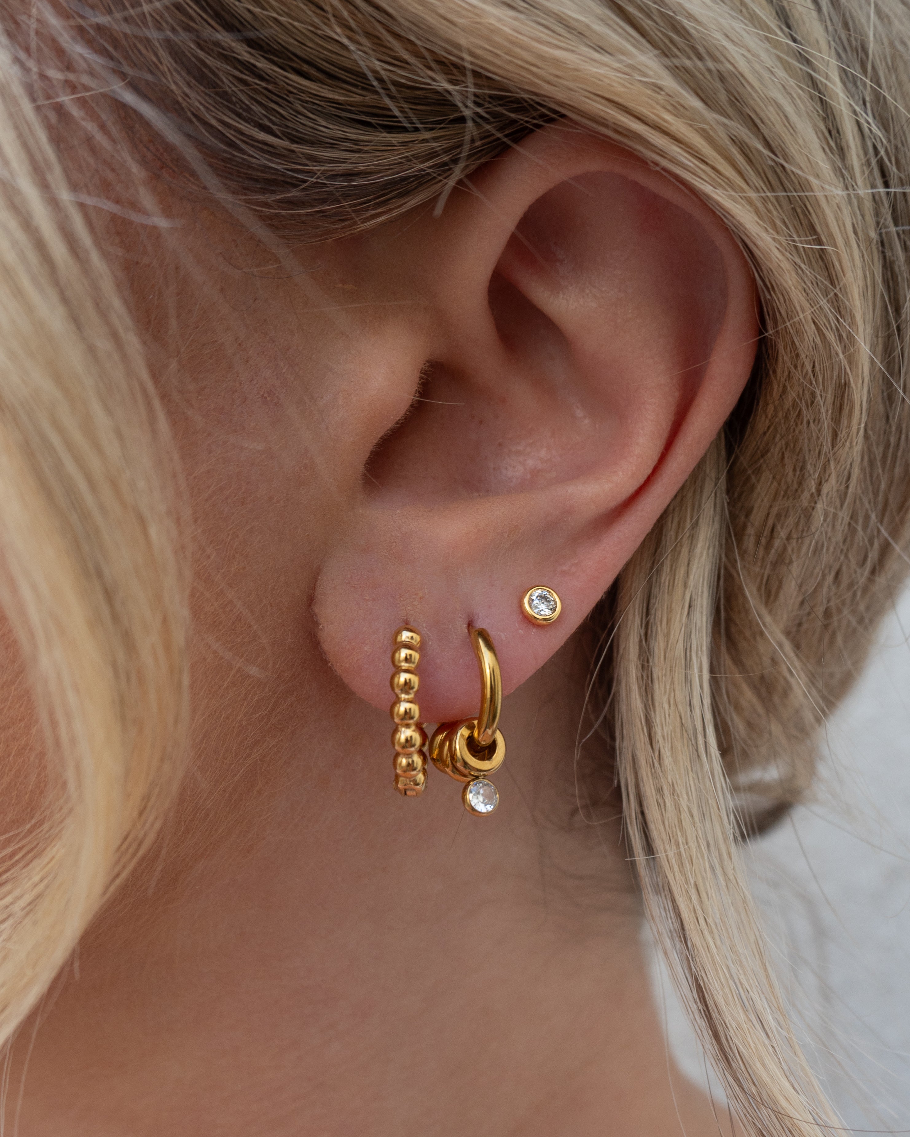 Bezel Studs | Gold