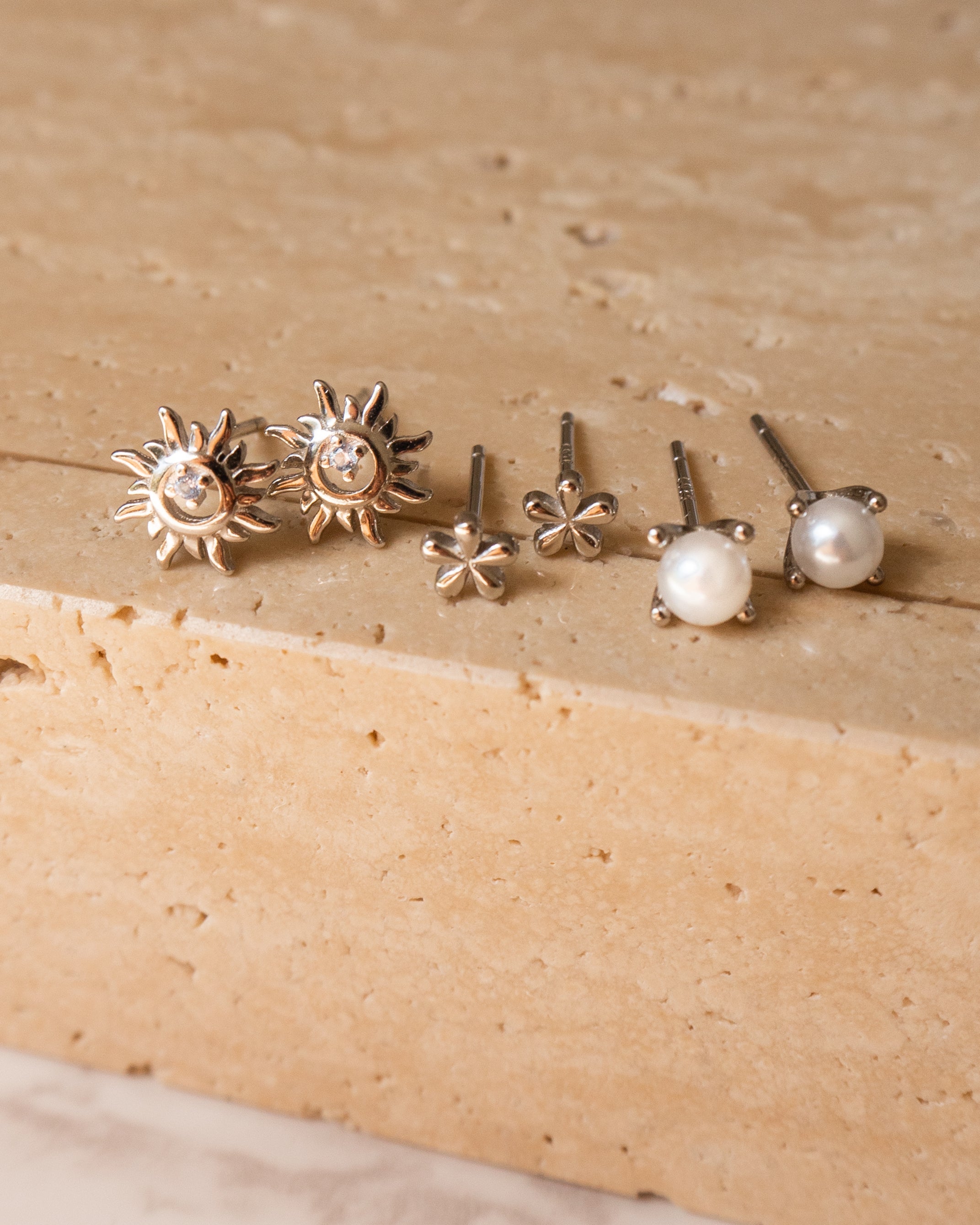 Pearl Studs | Silver